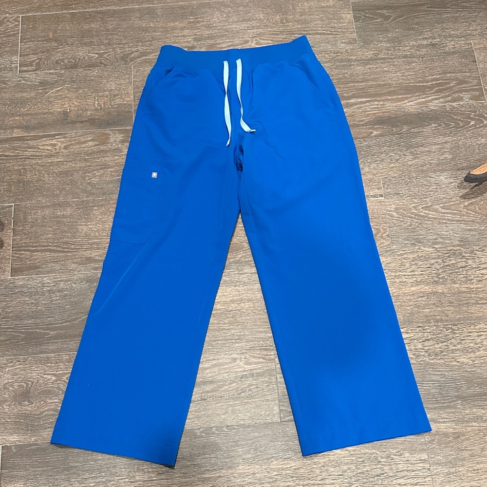 High waisted Isabel wide leg scrubs like new